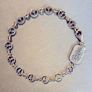 Queen Baby Peace Bracelet